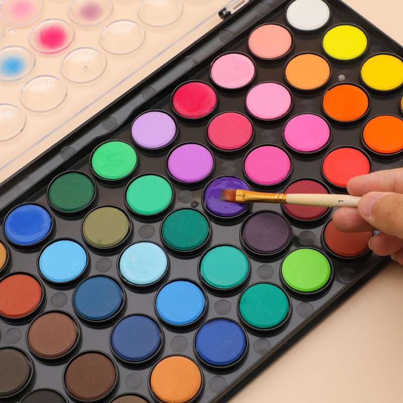 Artecho Watercolour Paint Set with 3 Brushes in a Plastic Case - Student 48 Colour