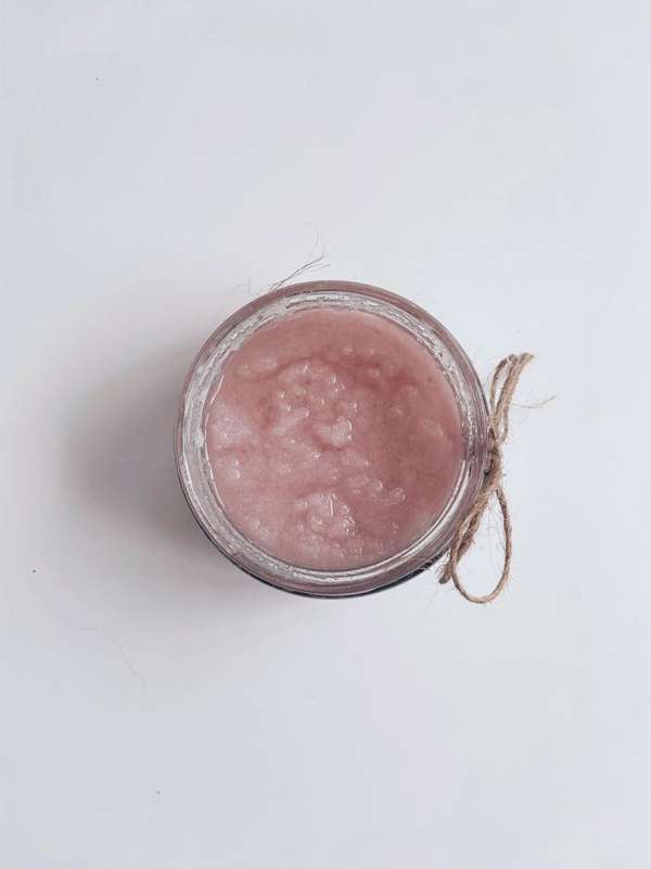 Earth & Edge Rose Geranium Essential Oil Exfoliating Body Scrub