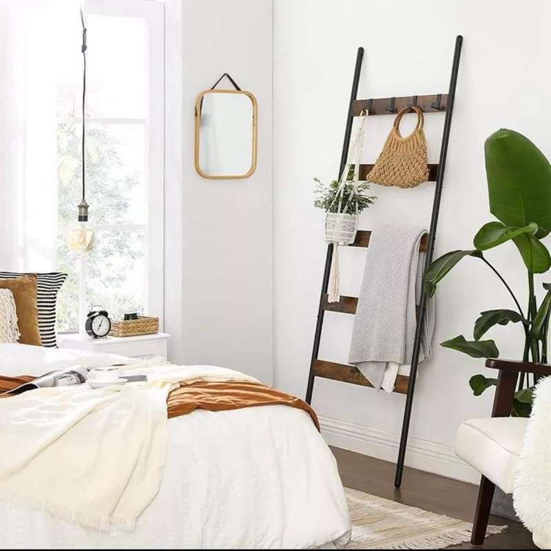 Lifespace Rustic Industrial Blanket & Towel Ladder Rail with Hooks