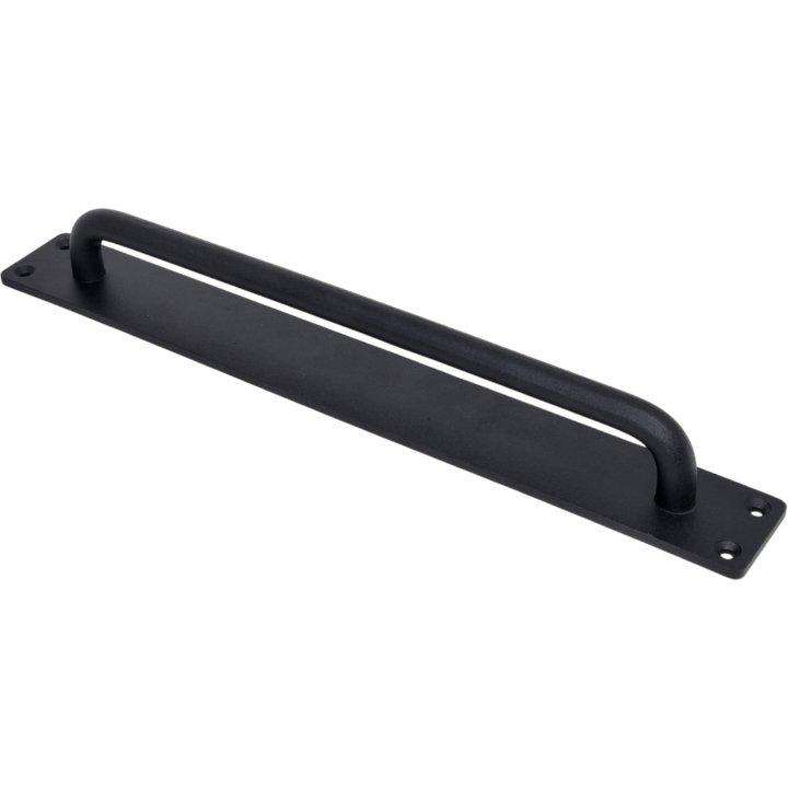Gate or barn door handle in a black ferrograin finish on long plate