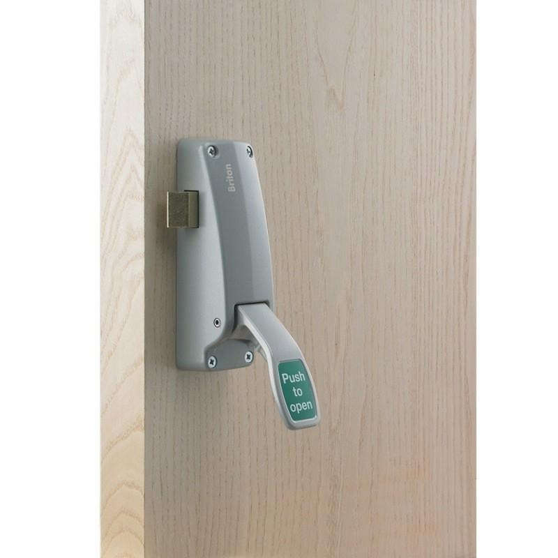 Briton Push Pad with latch
