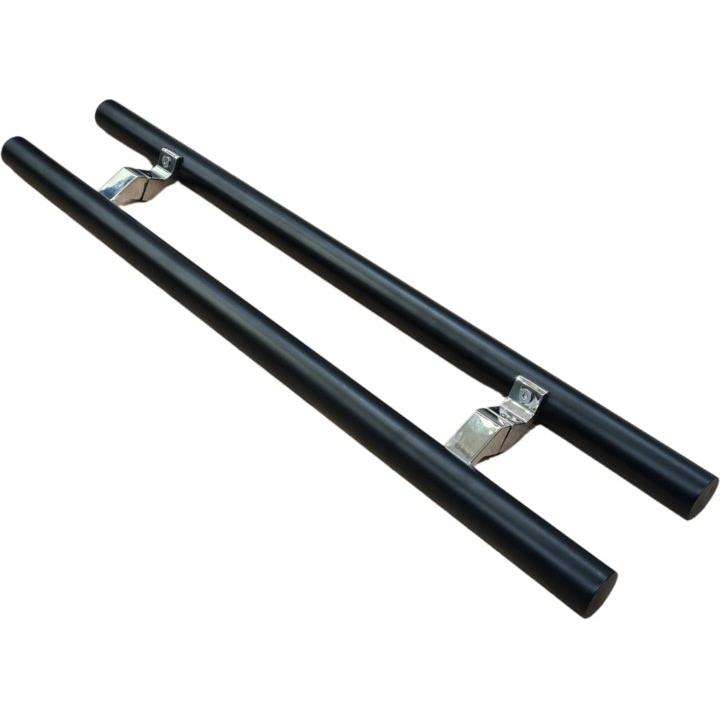 Round offset pull handle in black onyx and polished chrome