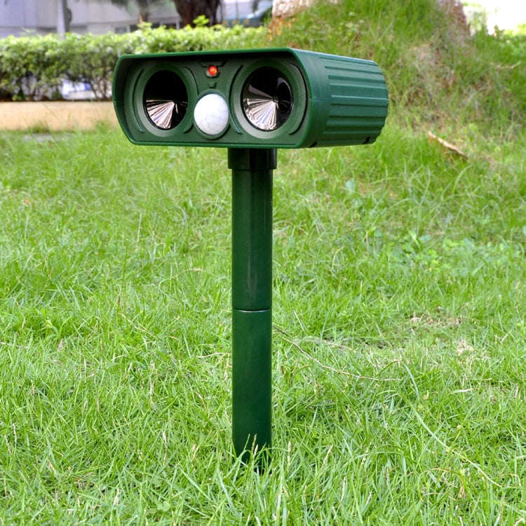 Powerful Ultrasonic Solar-powered Animal Repeller With PIR Sensor & Light Sensor