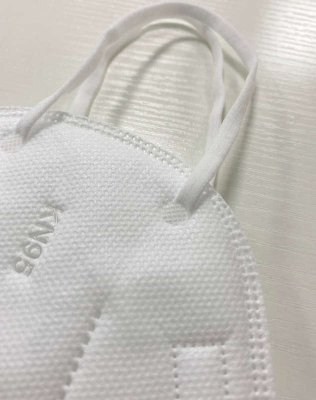 KN95 (FFP2/N95 Alternative) Face Mask / Respirator with metal nose clip