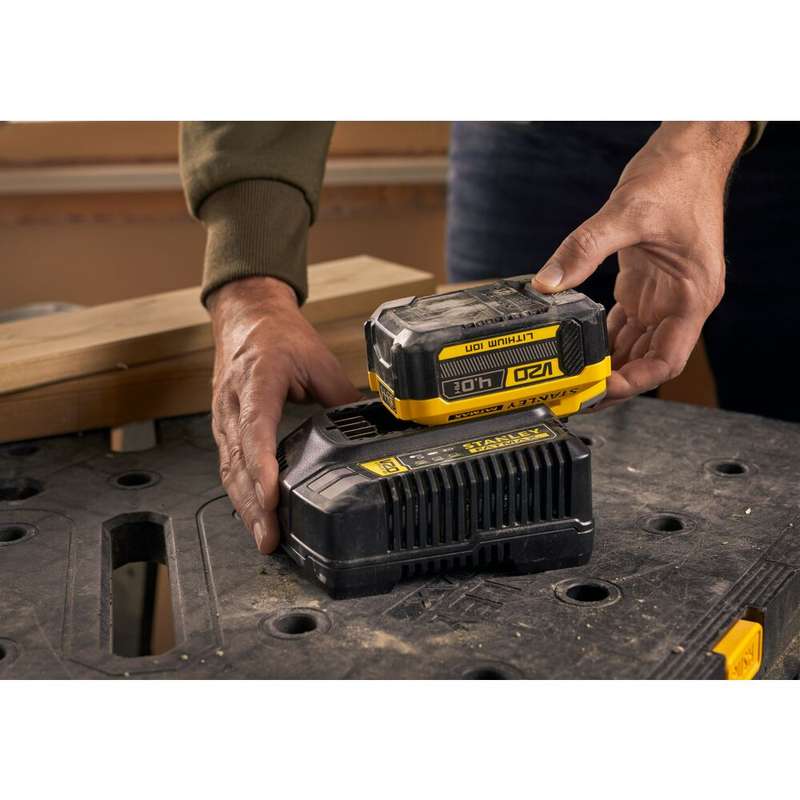 STANLEY FATMAX V20 1 x 4.0Ah Starter Kit | SFMCB14M1-QW