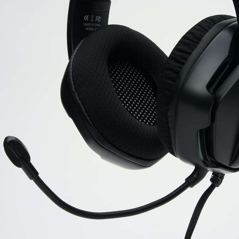 ONIKUMA X27 RGB Gaming Headset Stereo Surround Omnidirectional Noise Canceling Mic Ergonomic Desi...