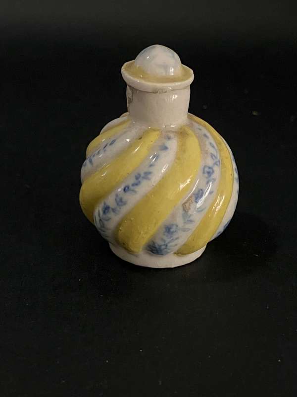 Bottle 'Porcelain' Yellow and Blue Miniature