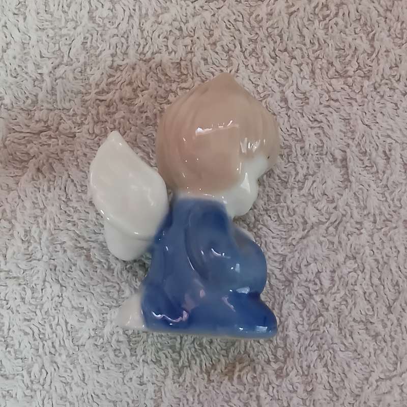 Angel Praying Miniature