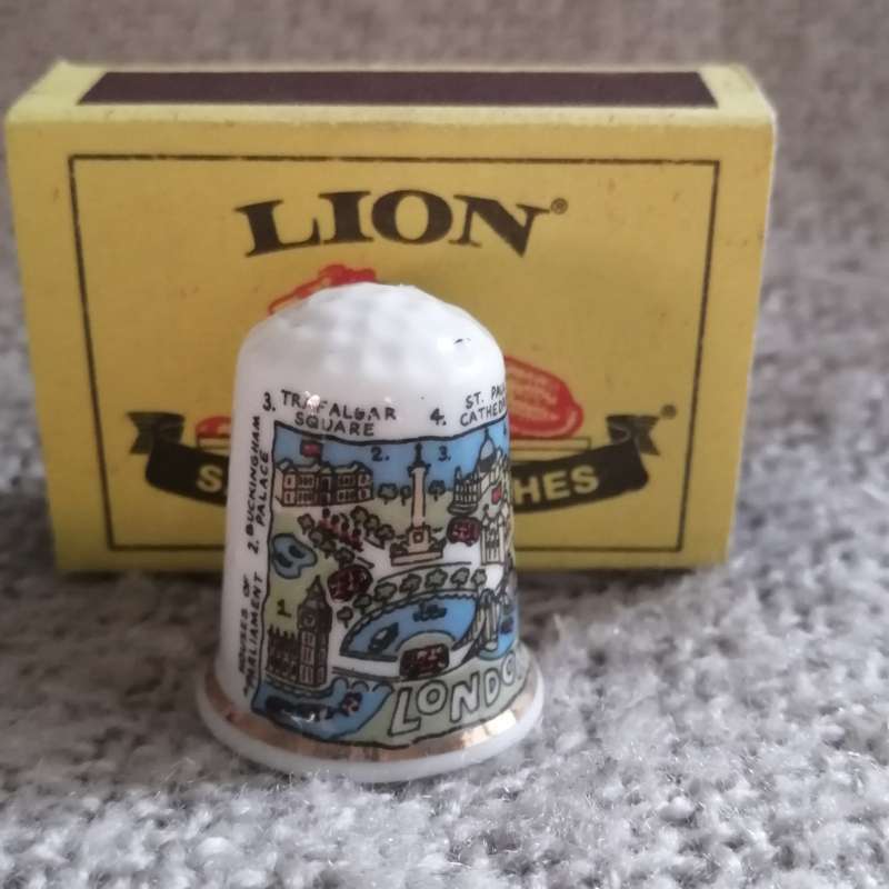 Thimble Souvenir London (suitable for Printer's Tray)