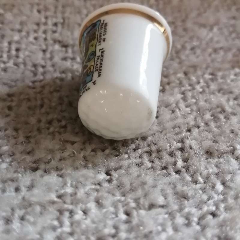 Thimble Souvenir London (suitable for Printer's Tray)