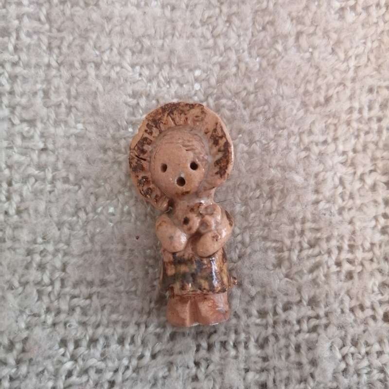 Ceramic Rustic Girl with Flower (Miniature, suitable for Printer's Tray)