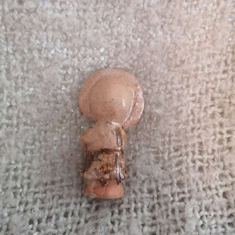 Ceramic Rustic Girl with Flower (Miniature, suitable for Printer's Tray)