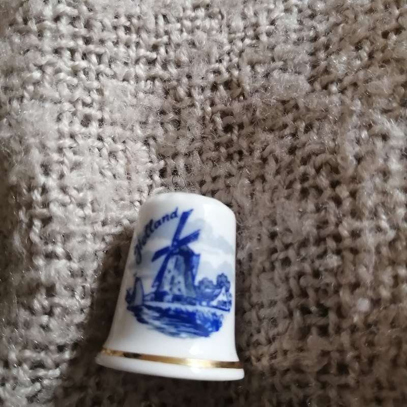 Thimble Holland 'Delft'-like (suitable for Printer's Tray)