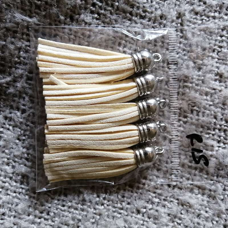 Leather Tassles (Cream)