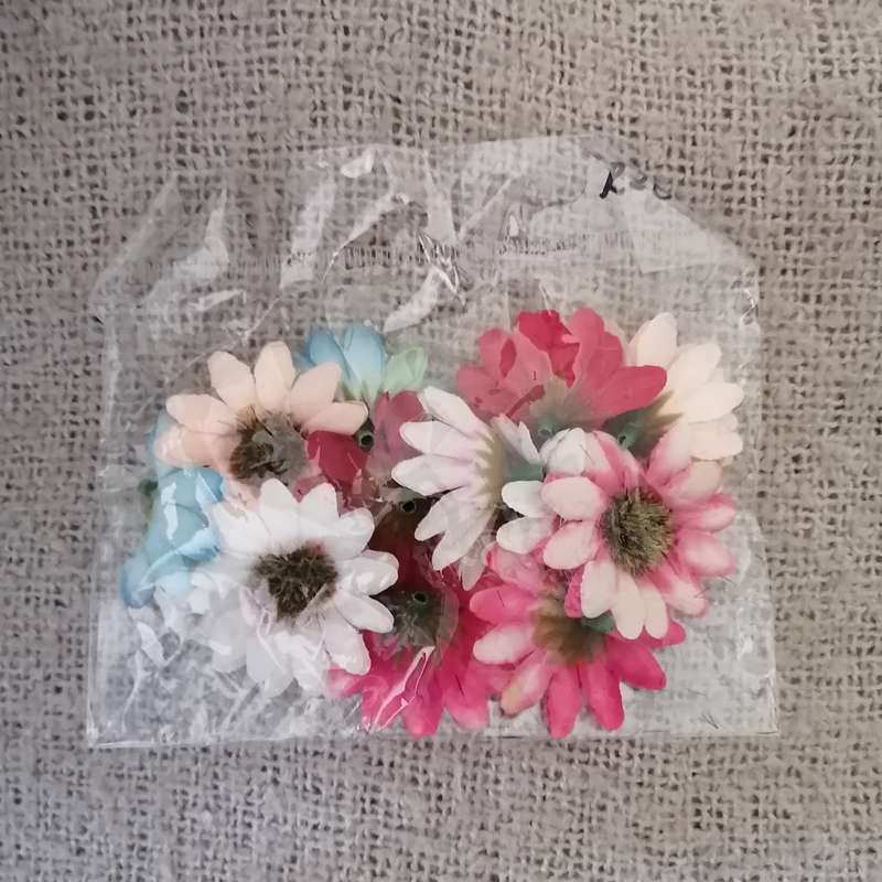 Assorted Loose Flower Embellishments