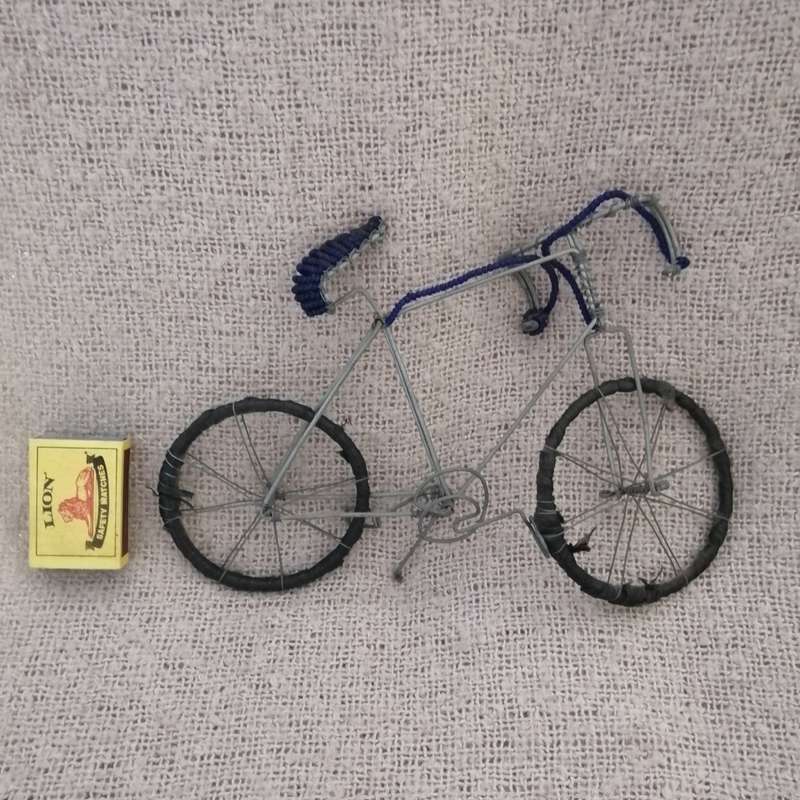 Charming Wire Bicycle (Small)