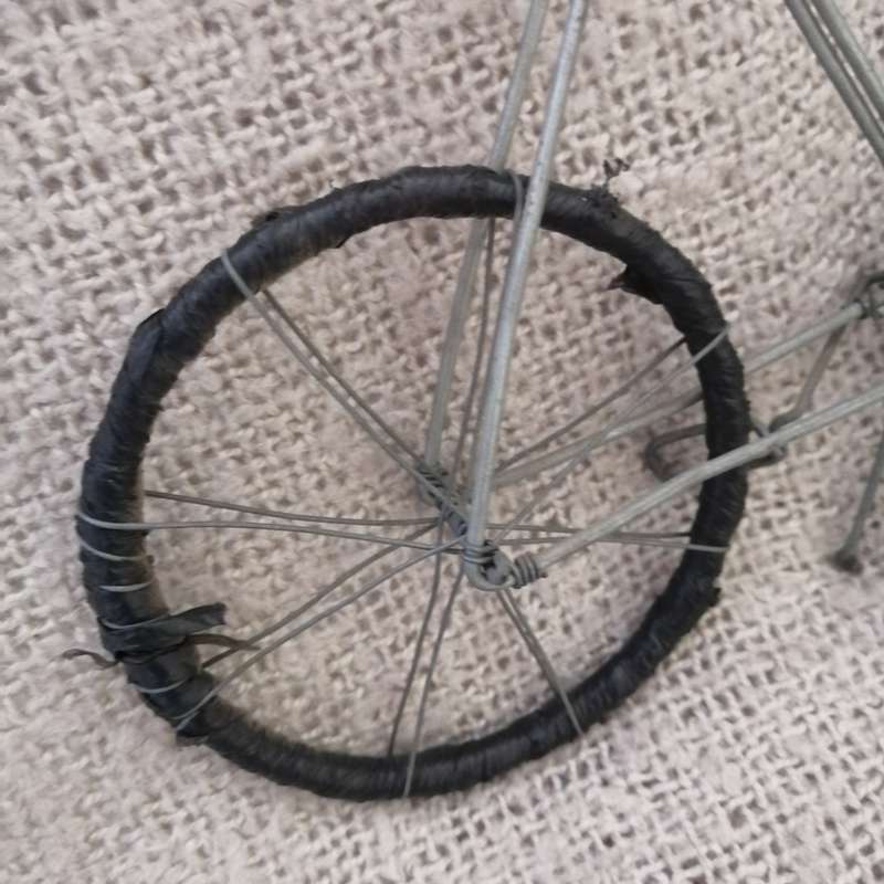 Charming Wire Bicycle (Small)