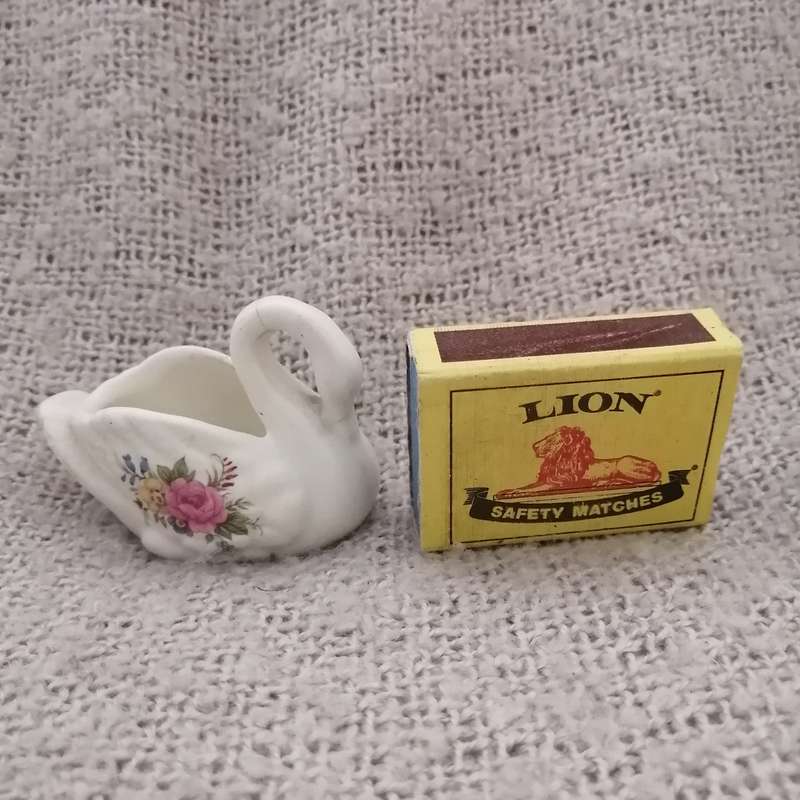 Delicate Floral Trinket Holder Sawn (Miniature, suitable for printer's tray)