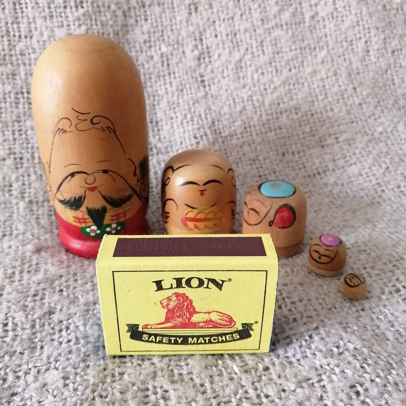 Painted Russian Dolls (5 layers)