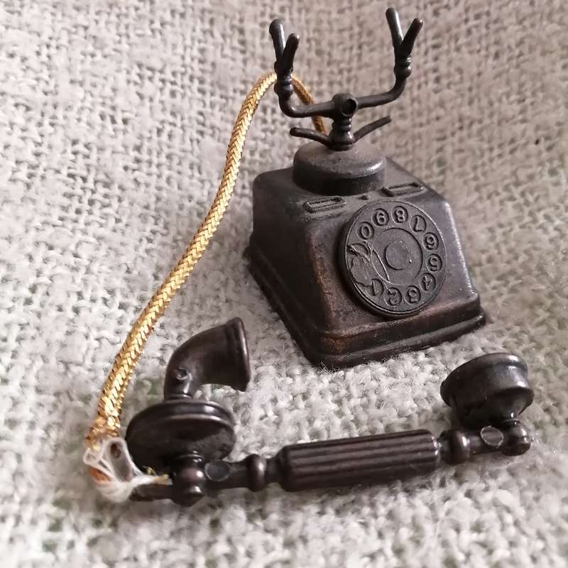 Vintage Hand-held Telephone (Miniature, suitable for Printer's Tray)