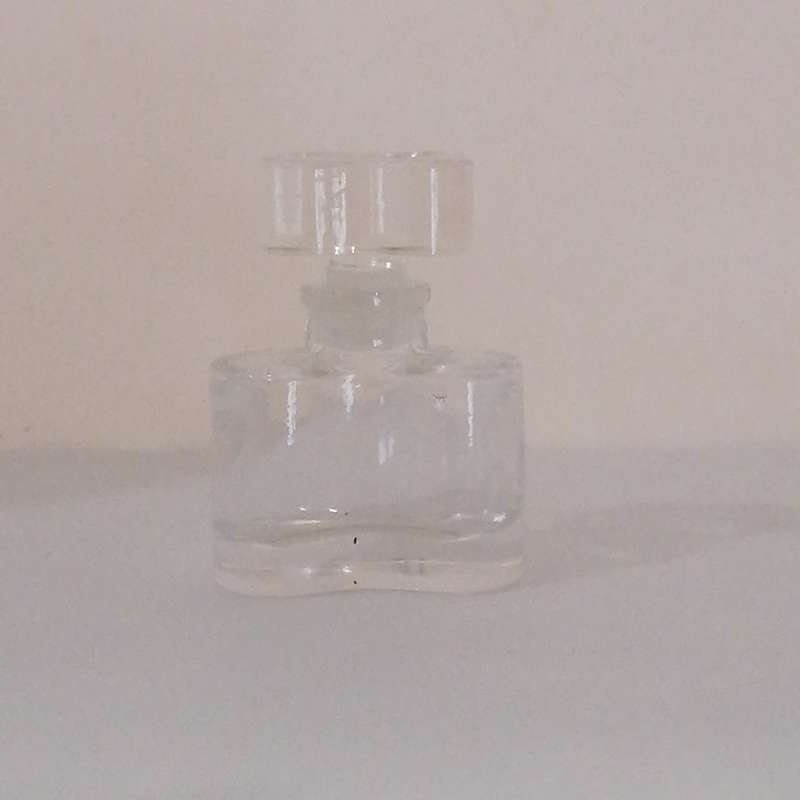 Miniature Perfume Bottle: White Linen - Estee Lauder (2.8ml)