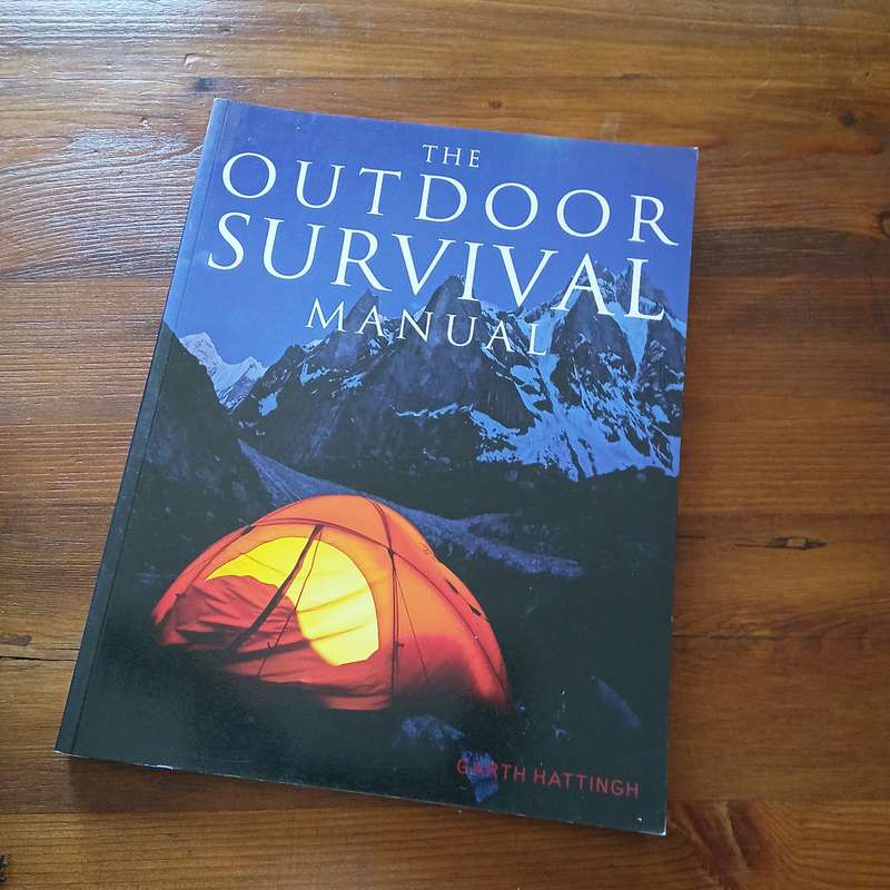 The Outdoor Survival Manual (Garth Hattingh)