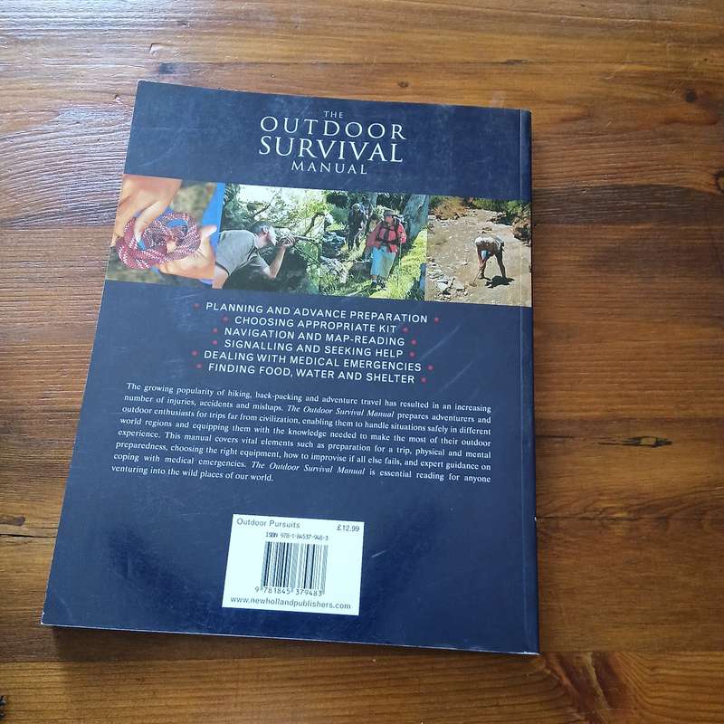 The Outdoor Survival Manual (Garth Hattingh)