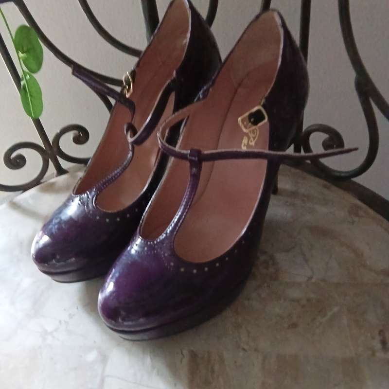 Shoes - Maroon Mary-Janes, Pas a Pas