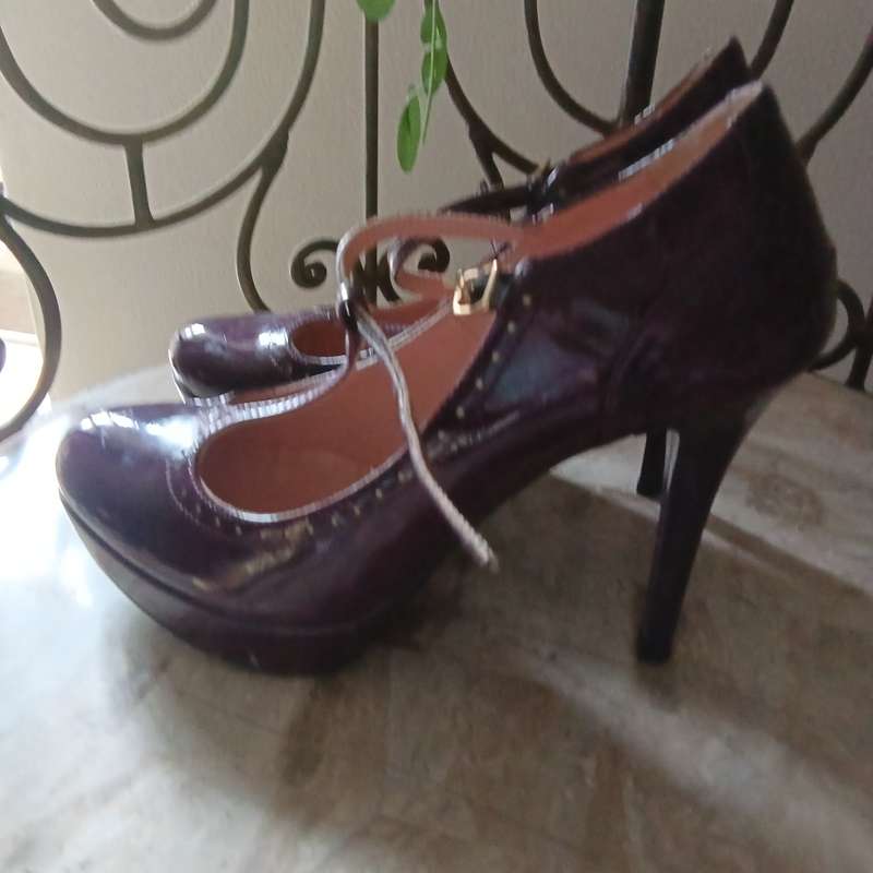 Shoes - Maroon Mary-Janes, Pas a Pas