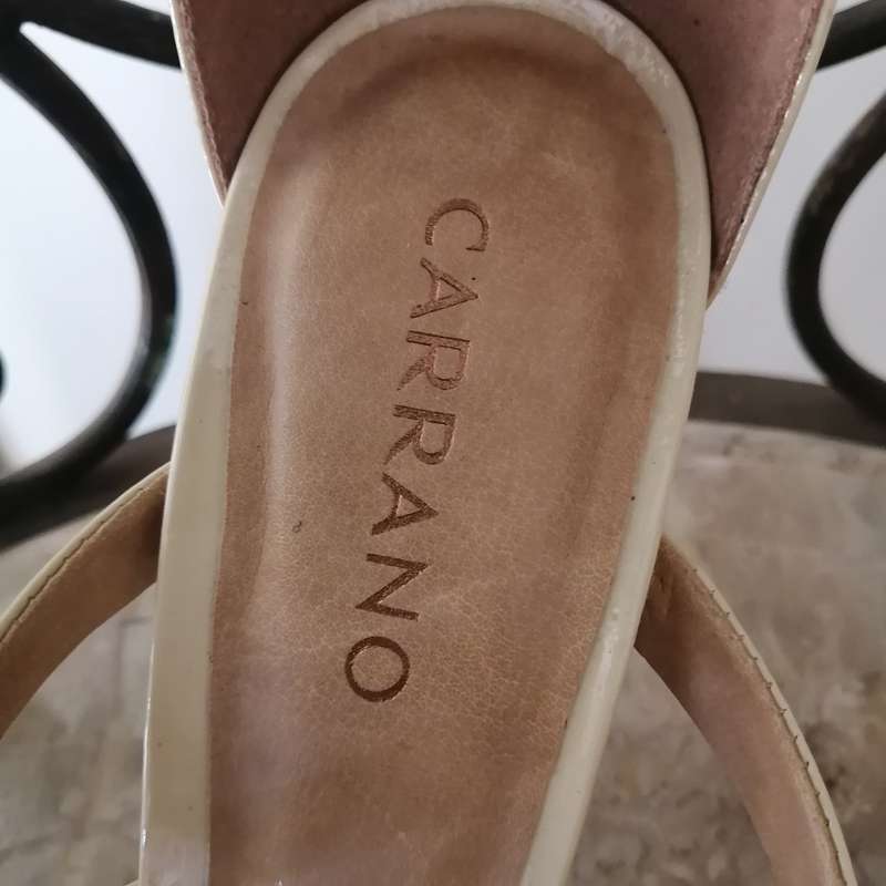 Shoes - Cream Patent, Carrano