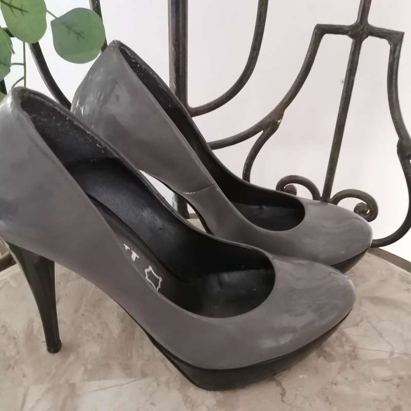 Shoes - Grey Heels, Bruni