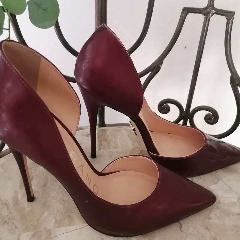 Shoes - Brown, Carrano