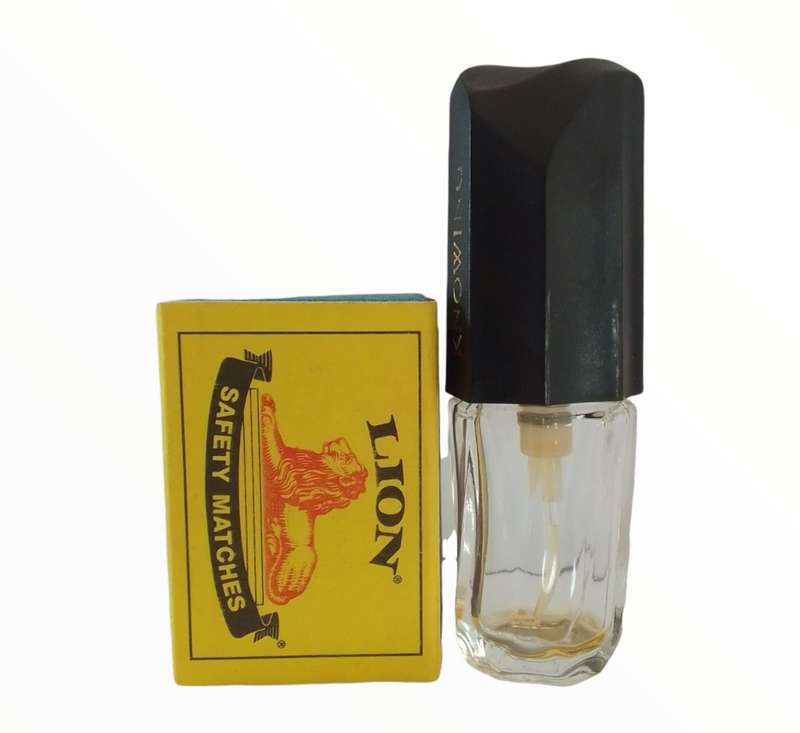 Miniature Perfume Bottle: Knowing - Estee Lauder (5ml)