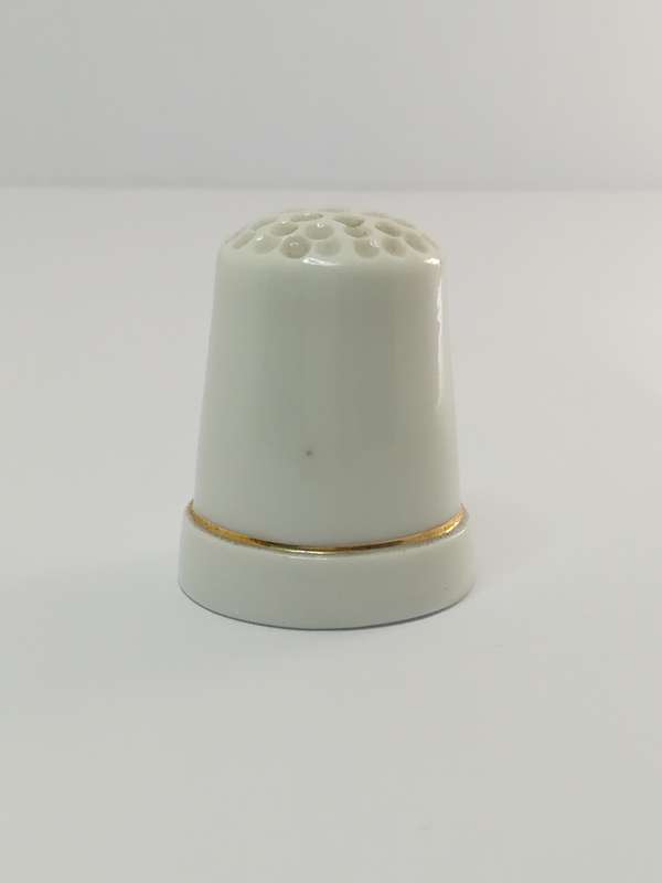Thimble Porcelain with Butterfly (suitable for Printer's Tray)