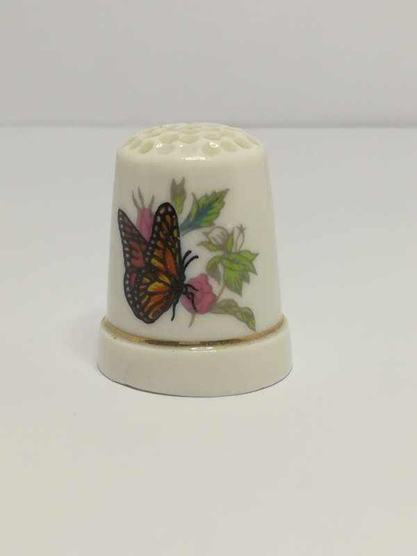 Thimble Porcelain with Butterfly (suitable for Printer's Tray)