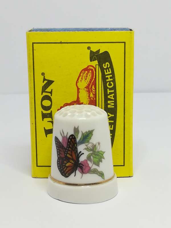 Thimble Porcelain with Butterfly (suitable for Printer's Tray)