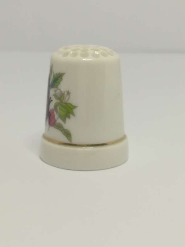 Thimble Porcelain with Butterfly (suitable for Printer's Tray)