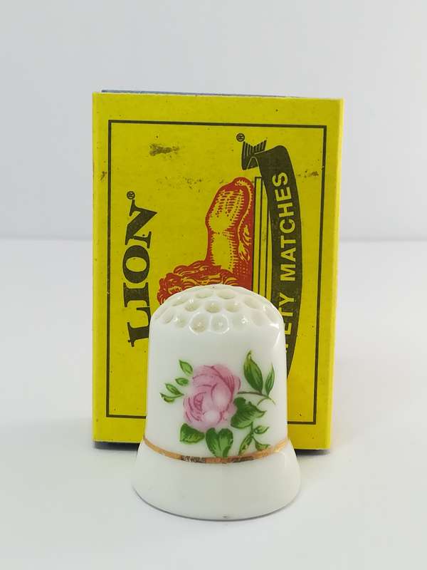 Thimble Porcelain with Flower (suitable for Printer's Tray)