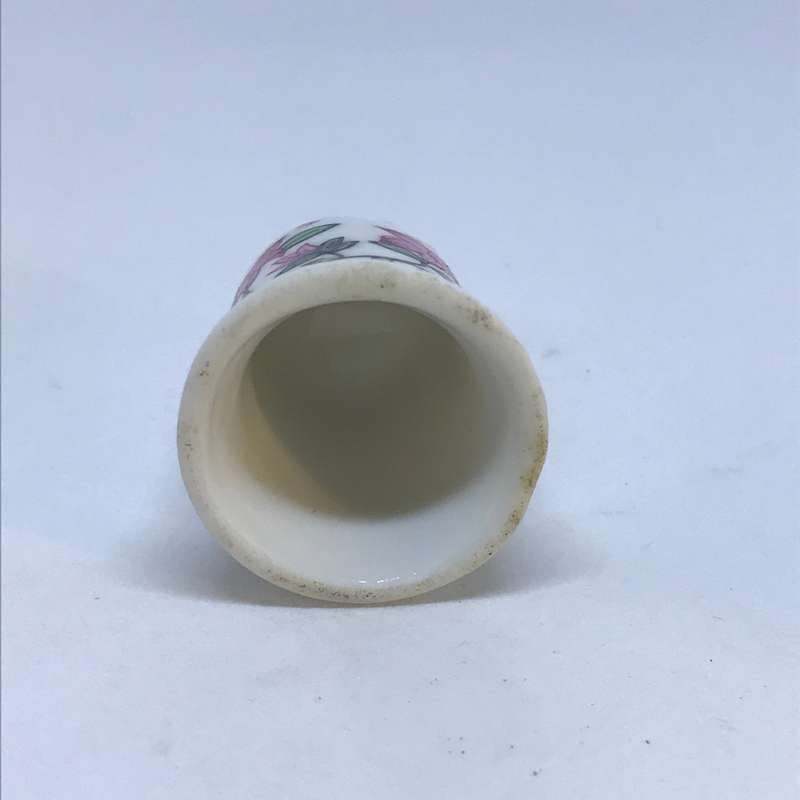 Thimble Porcelain (4 Pink Flowers)