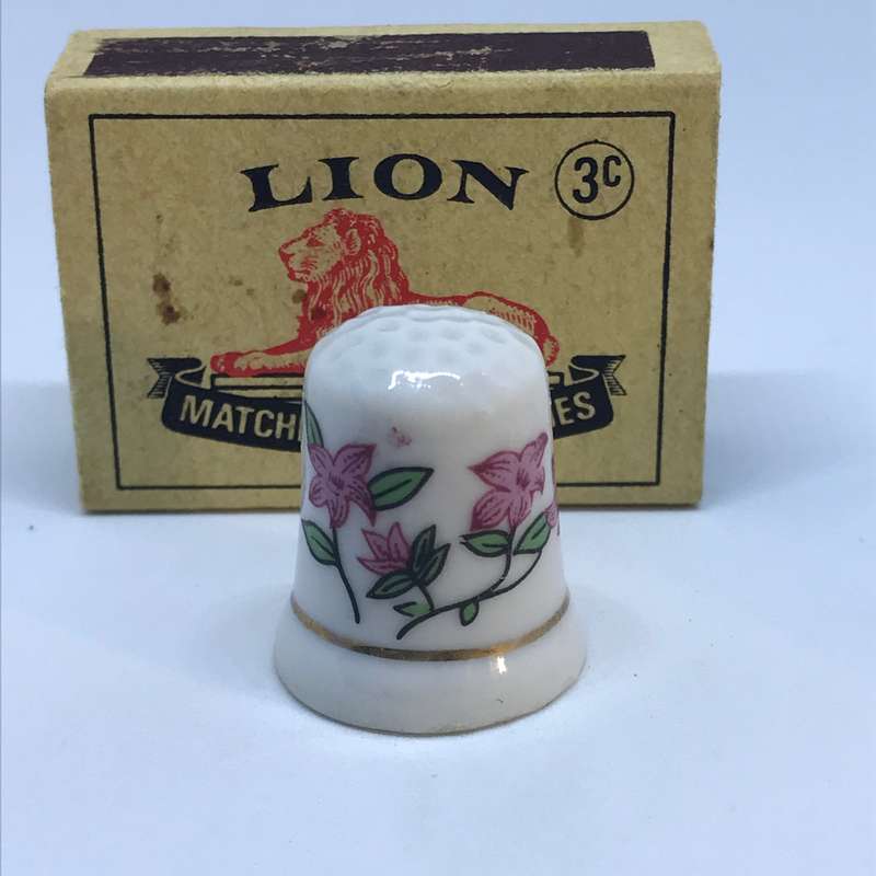 Thimble Porcelain (4 Pink Flowers)