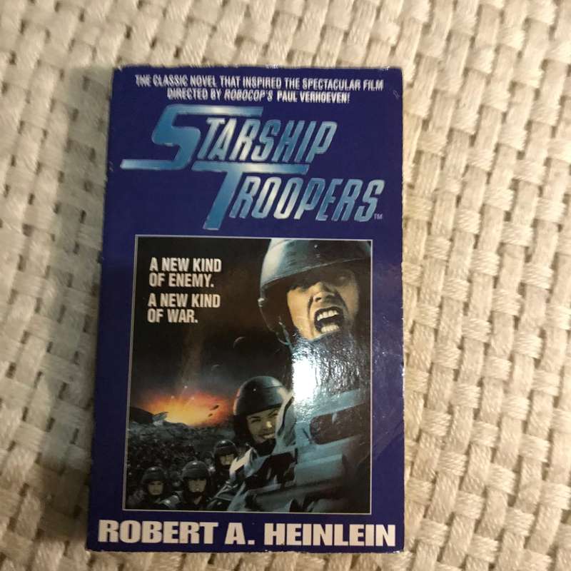 Starship Troopers (Robert A. Heinlein)