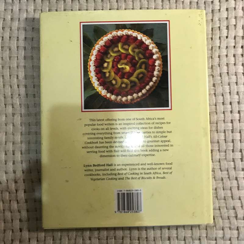 All-Colour Cookbook: A New Collection of Enticing Recipes for South African Cooks (Lynn Bedford H...