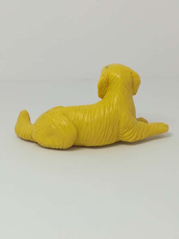 Miniature Golden Retriever Sitting (In My Pocket) Collectable