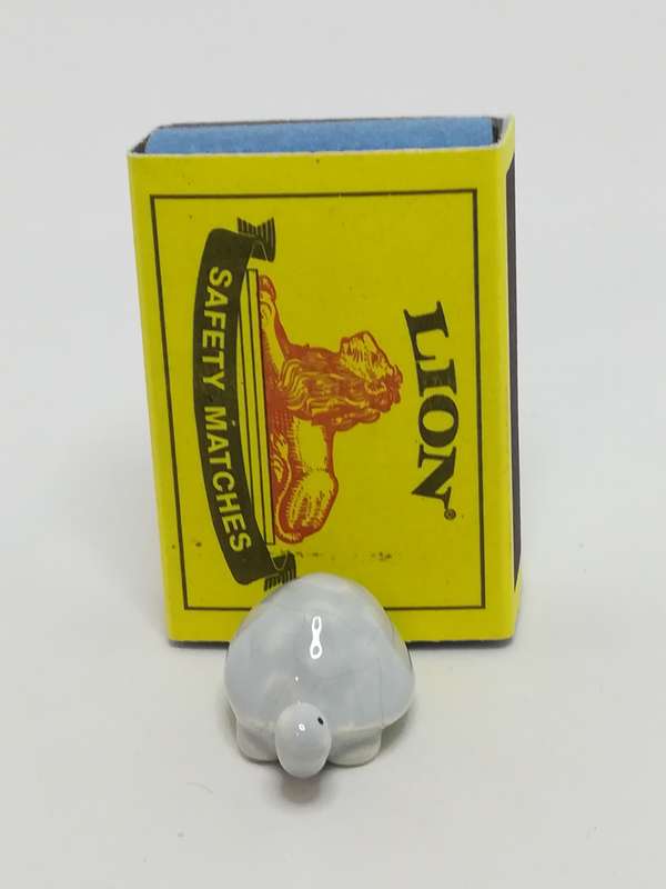 Miniature Light Grey & White Ceramic Tortoise (Miniature, suitable for printer's tray)