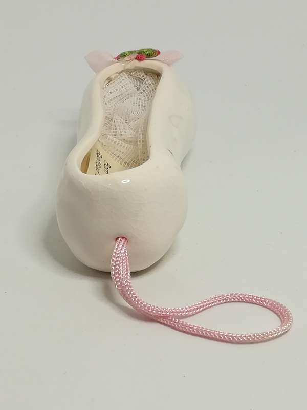 Small Single Pink Ceramic Ballet Slipper