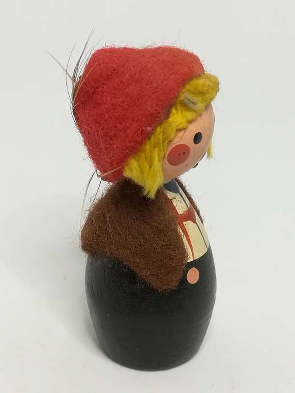 Miniature Wooden Doll Dressed in Brown Outfit & Red Hemp (Miniature, suitable for printer's tray)