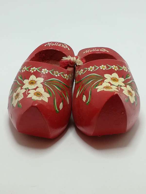 Miniature Wooden Red Clogs Flower Painting (Holland) (Miniature, suitable for printer's tray)