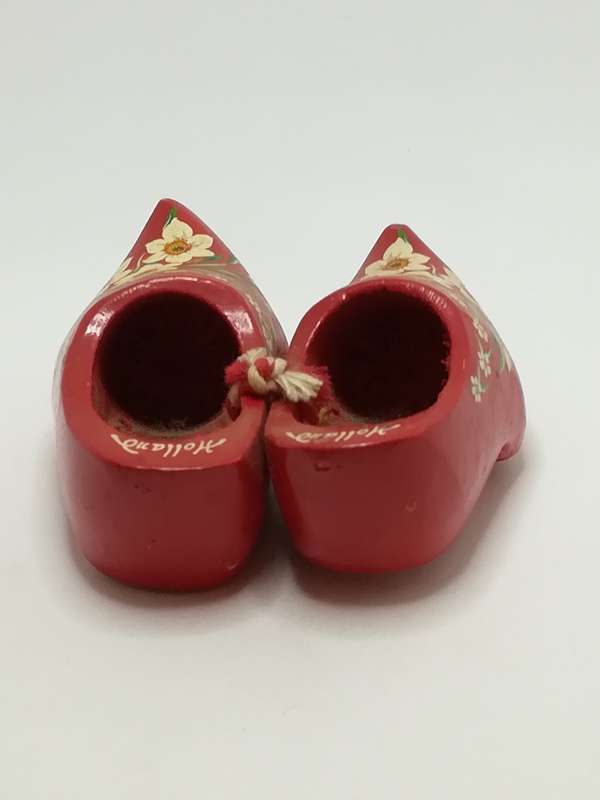 Miniature Wooden Red Clogs Flower Painting (Holland) (Miniature, suitable for printer's tray)