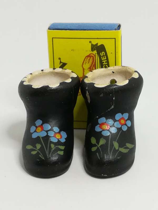 Miniature Black Ceramic Loafer Ankle Boots with Flower Painting (Miniature, suitable for printer'...