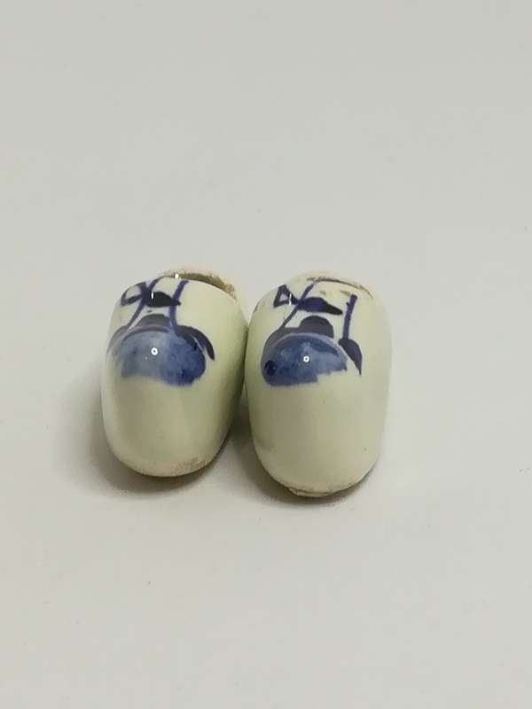 Miniature Pair White Dutch Clogs with Blue Design & Golden Inners (Miniature, suitable for printe...